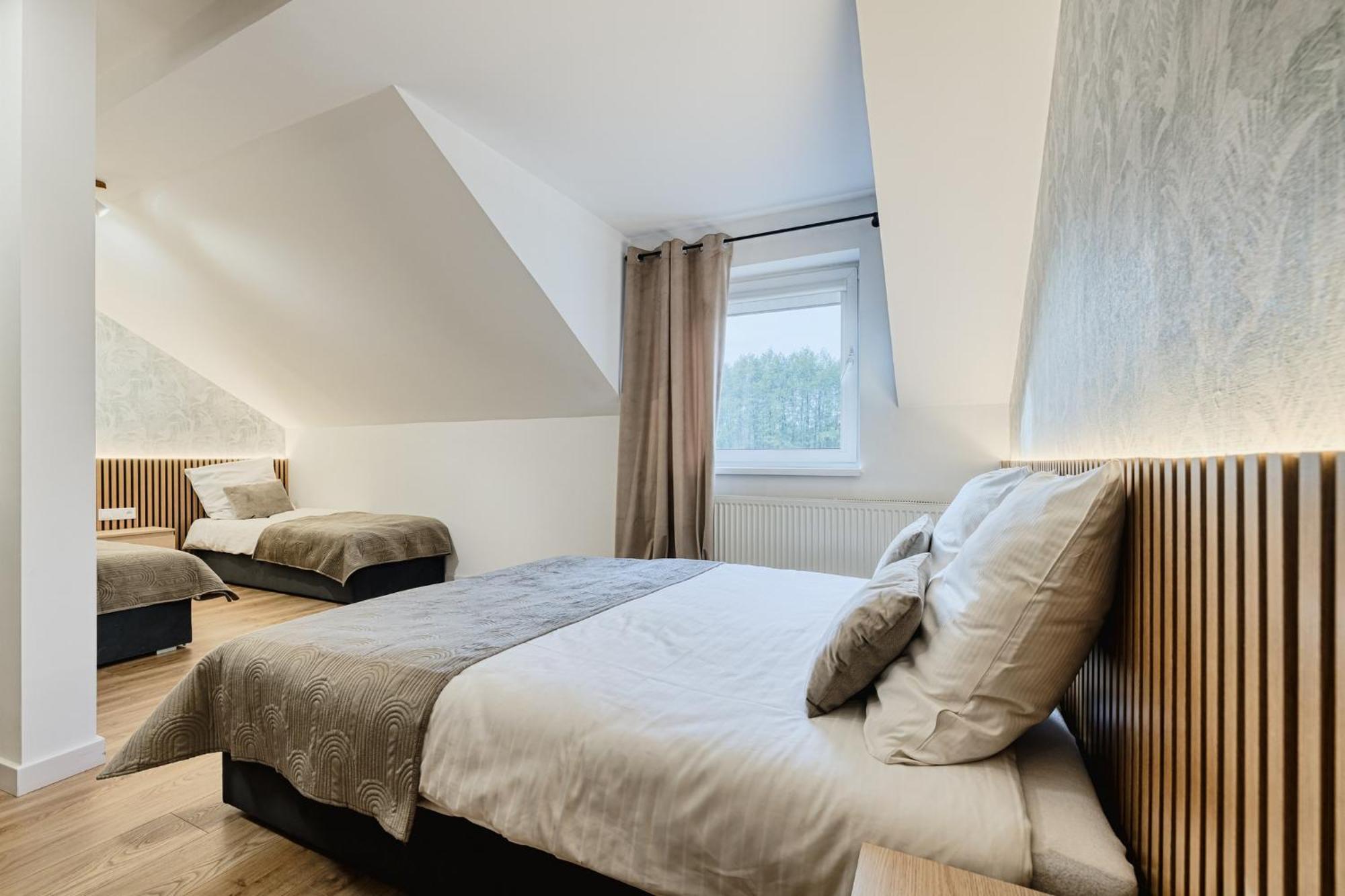 Bed and Breakfast Gosciniec Zacisze I Blisko A2 Dabie-Uniejow I Restauracja Exterior foto