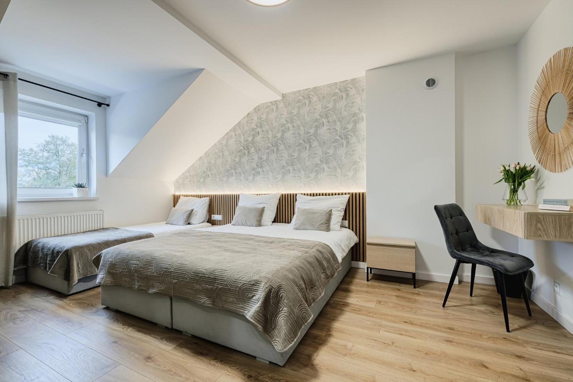 Bed and Breakfast Gosciniec Zacisze I Blisko A2 Dabie-Uniejow I Restauracja Exterior foto